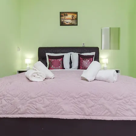 Apartmán 1-bedroom Center Secret Gem